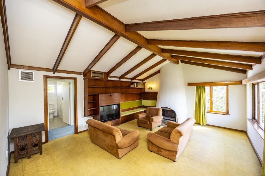 5 Bedroom Property for Sale in Vincent Eastern Cape